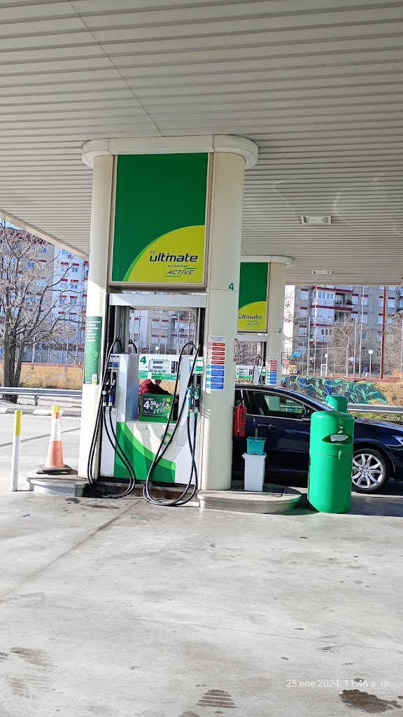 bp: Estacion de Servicio Mostoles 2 — Exterior