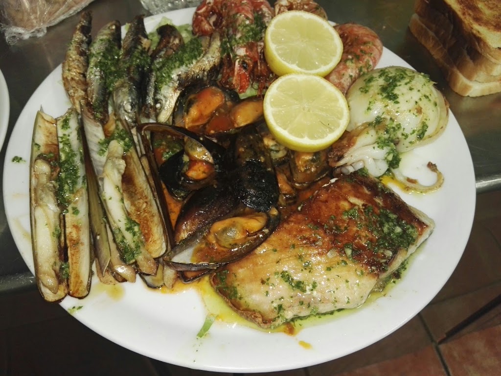 THE TROPICAL CAP SALOU — Comida y bebida