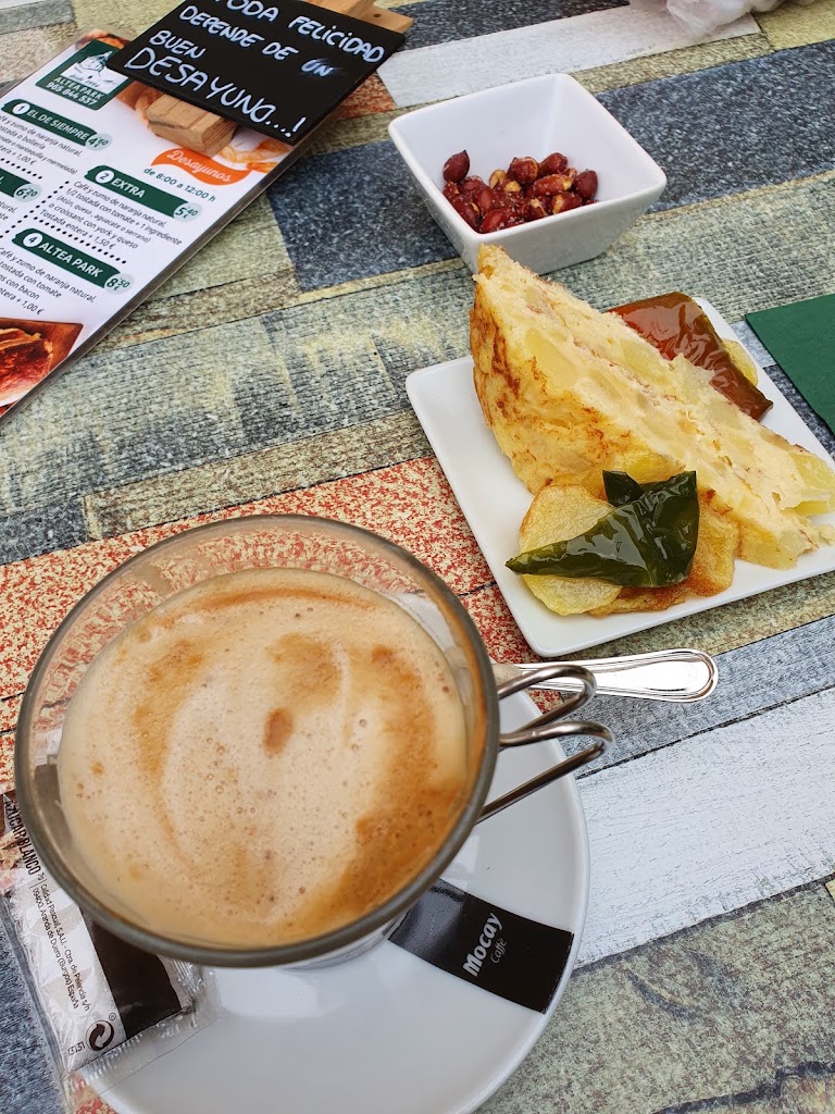 Bar Altea Park — Cafe