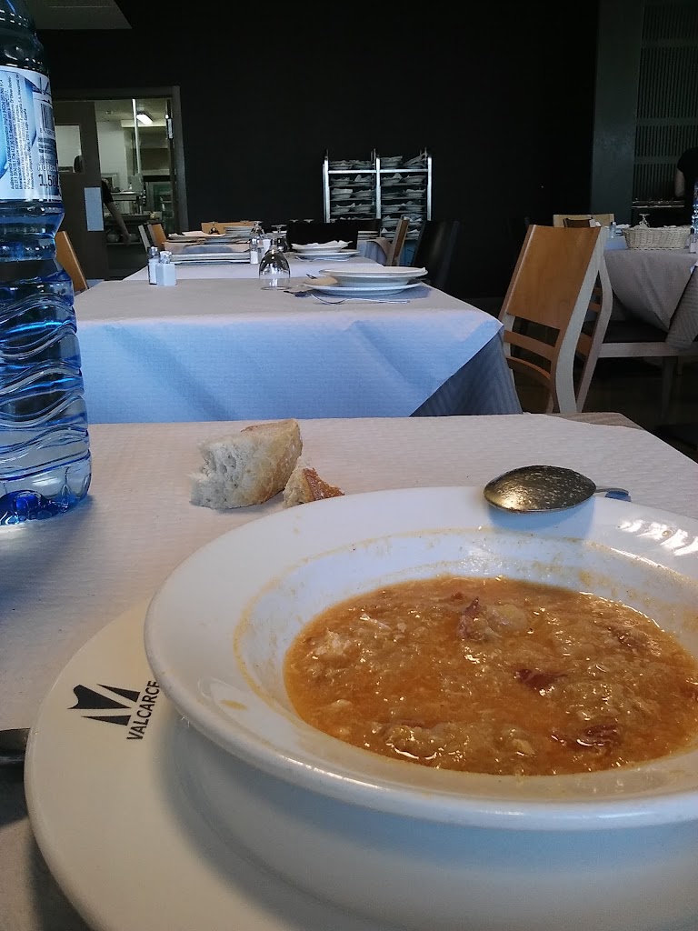 Gasolinera Valcarce — Alimento