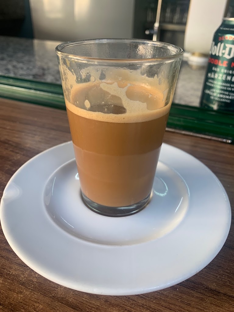 A. Romero de Tejada — Cafe