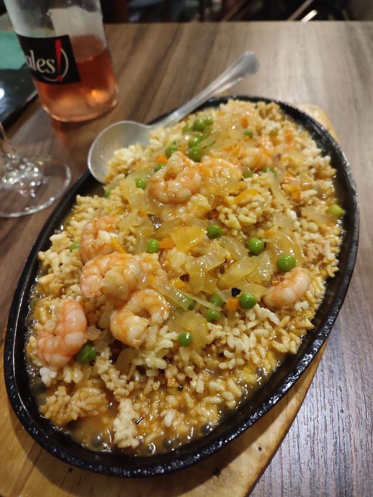 Restaurante Conde de China — Comida y bebida