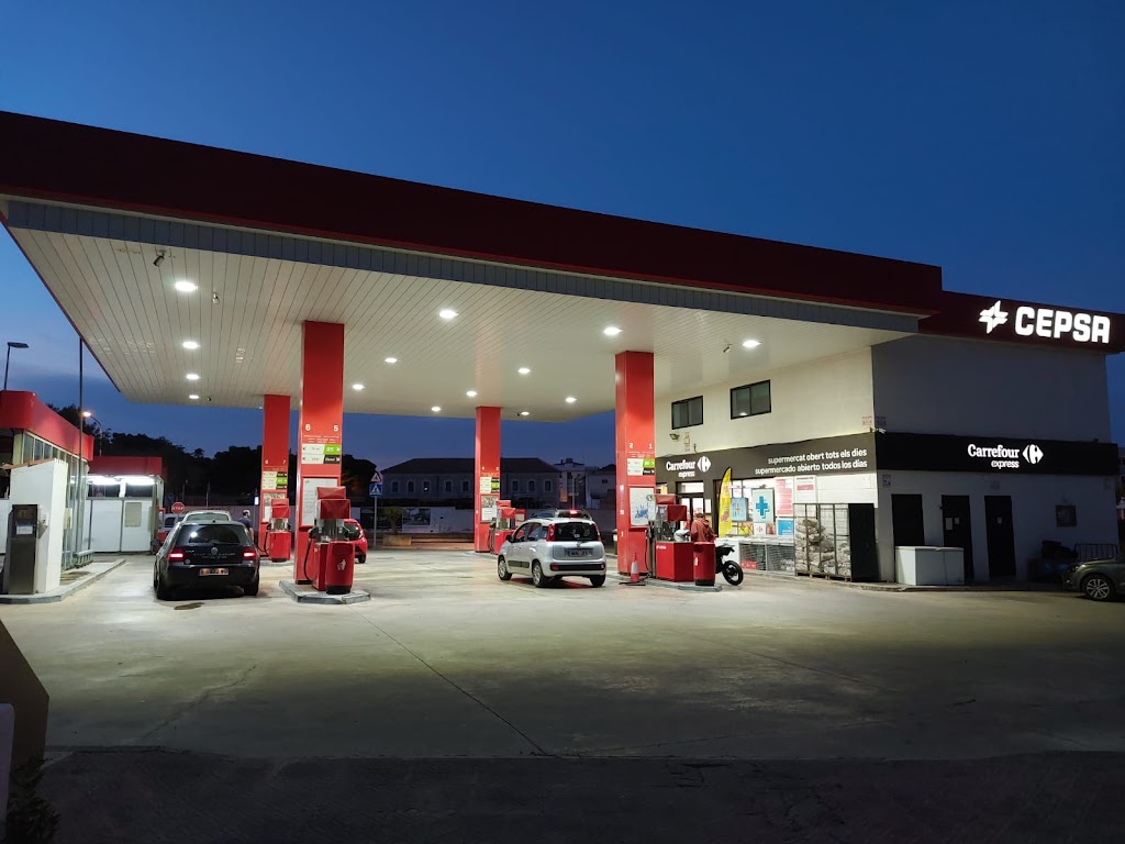 Estacion de servicio Cepsa — Exterior