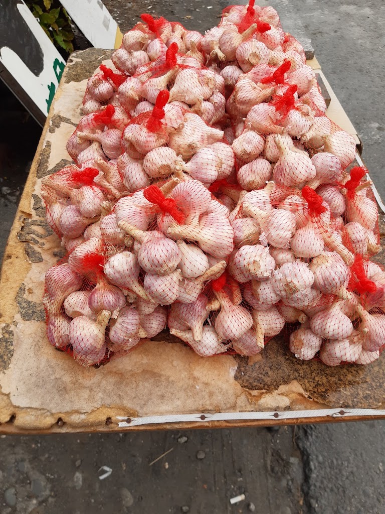 阿公的60年老店鮮日青.菱角批發零售攤 的照片