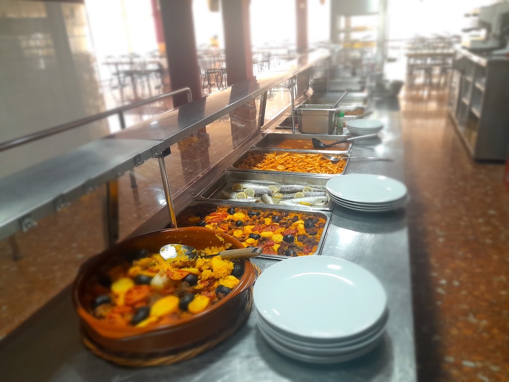 Asador La Fuente — Comida y bebida