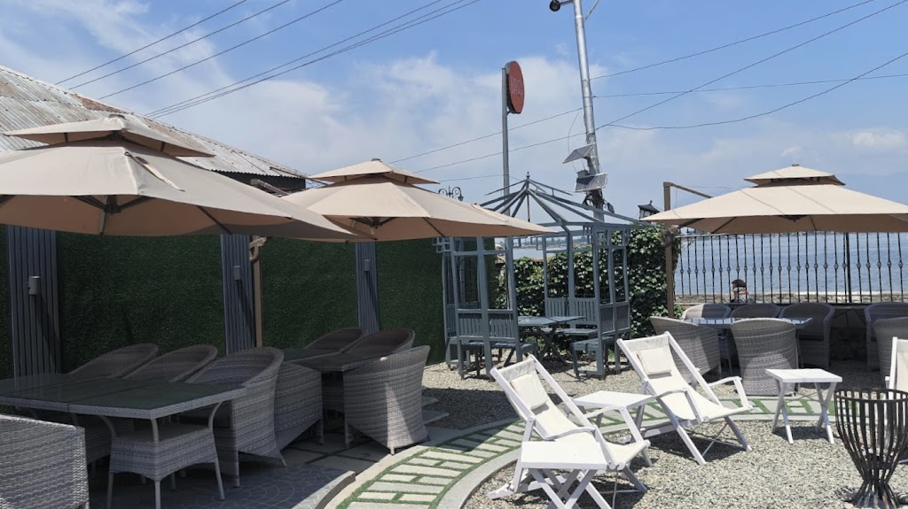 Barista Diner Dal Lake