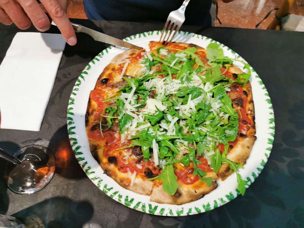 Restaurante Ambrogio e Tiziana Il Pomodoro — Pizza