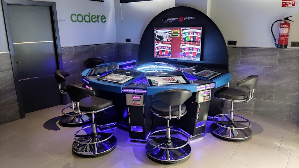 SALON DE JUEGOS TREBOL slots-cafe — Del propietario