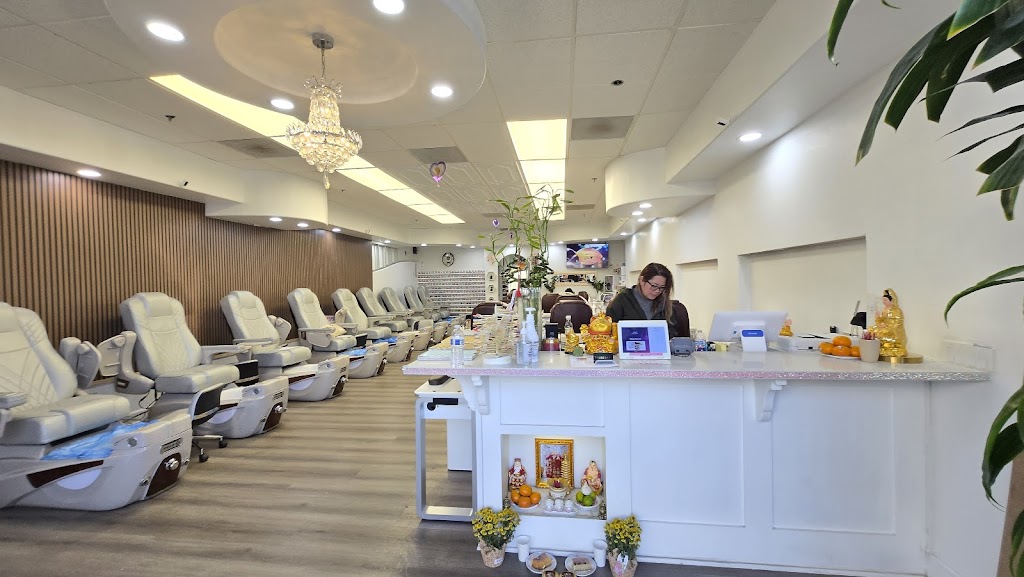 Trendset Nails and Spa - Yucaipa, CA