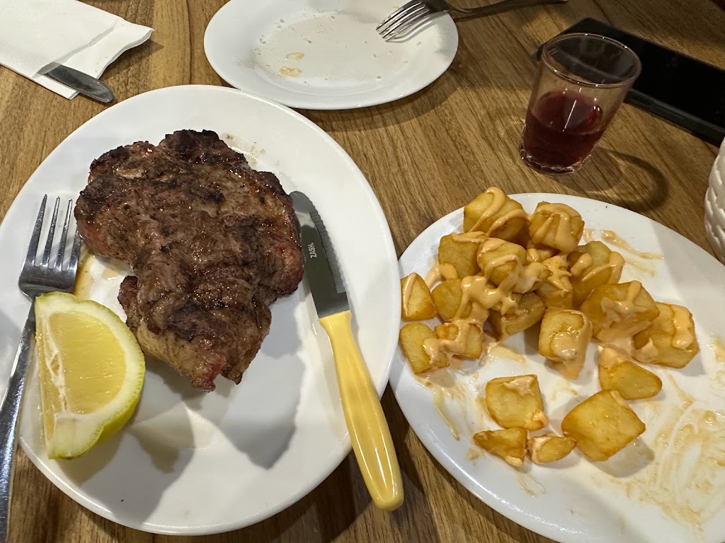 Los Tubos — Comida y bebida