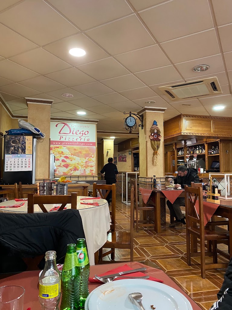 Pizzeria Diego Restaurante — Ambiente