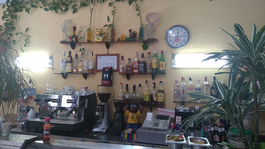 Bar Monturiol — Ambiente