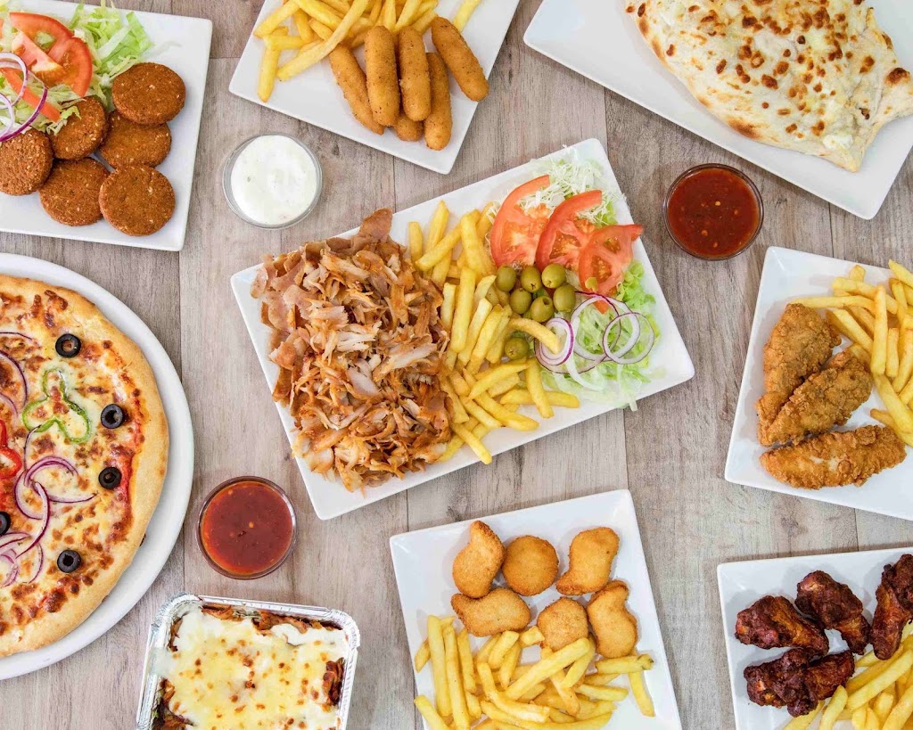 Pinto kebab - pizzeria — Comida y bebida