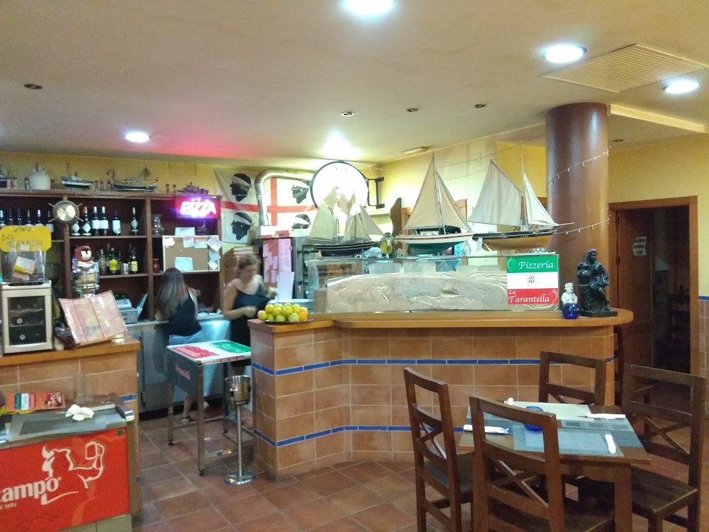 Pizzeria Tarantella — Ambiente