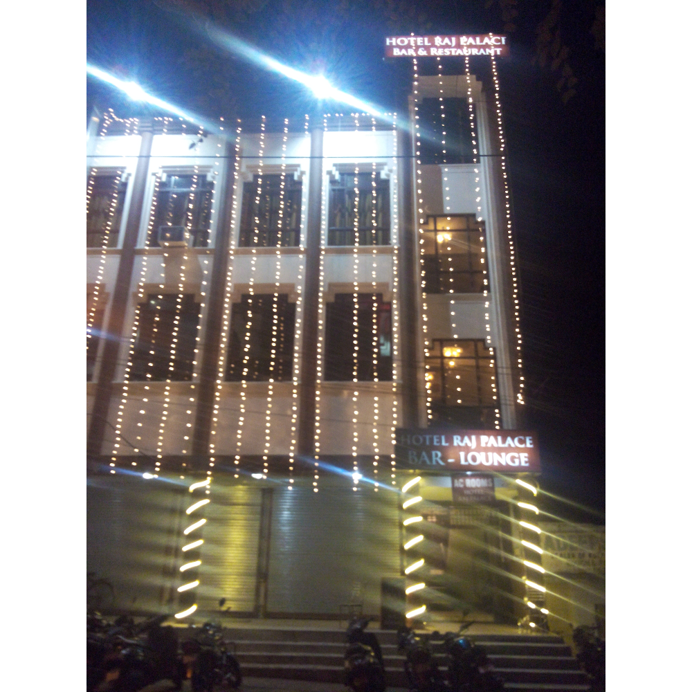 Hotel Raj Palace