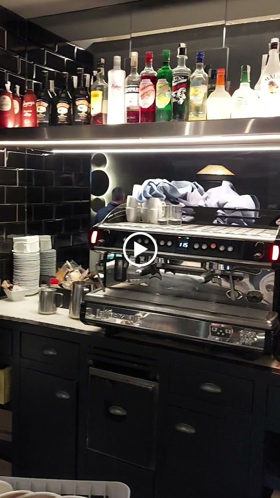 Cafeteria Gran Via 50 — Videos