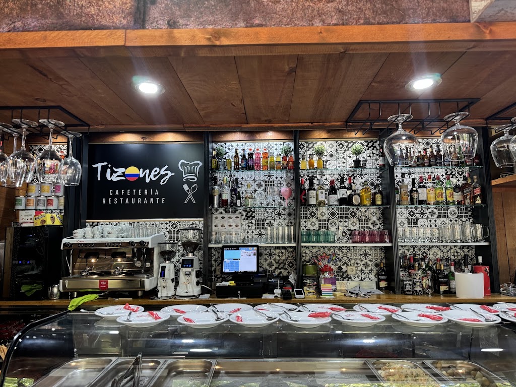 Cafeteria Restaurante Tizones — Ambiente