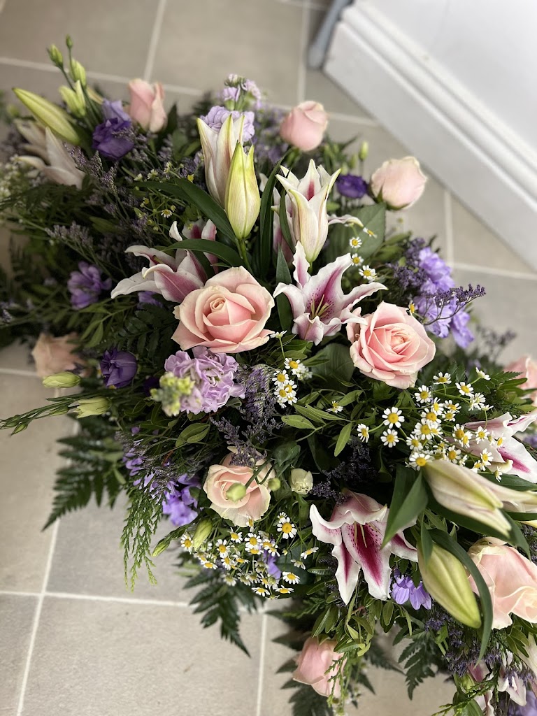 Mrs Flower Potts' Florist