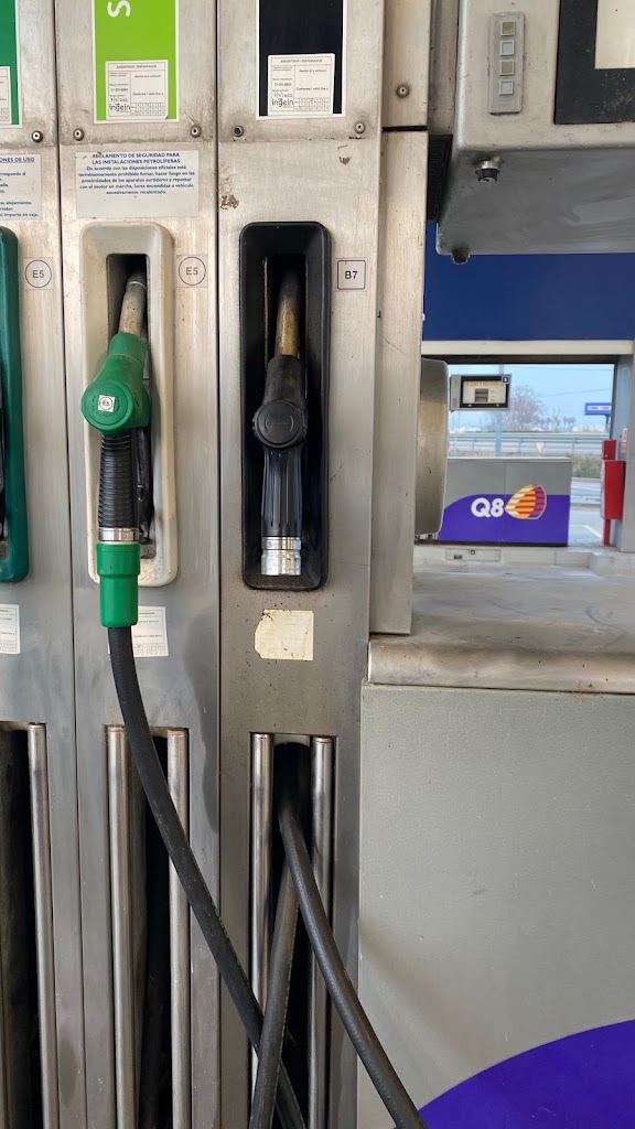 Q8 Gasolinera Amposta — Estacion de servicio