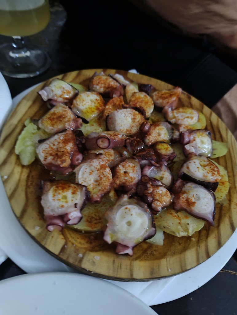 Bar Caoba — Patatas bravas