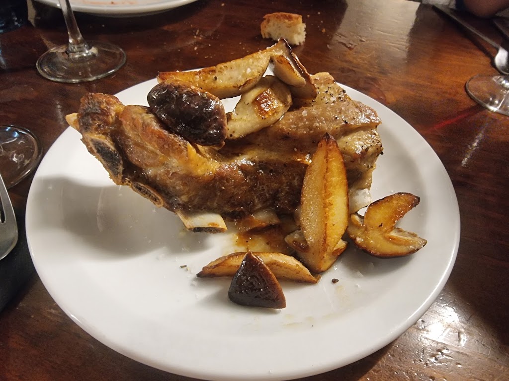Restaurante Corpus — Comida y bebida