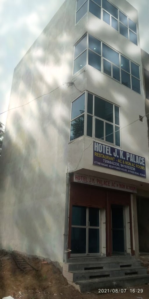 Spot On 82079 Hotel Jk Palace