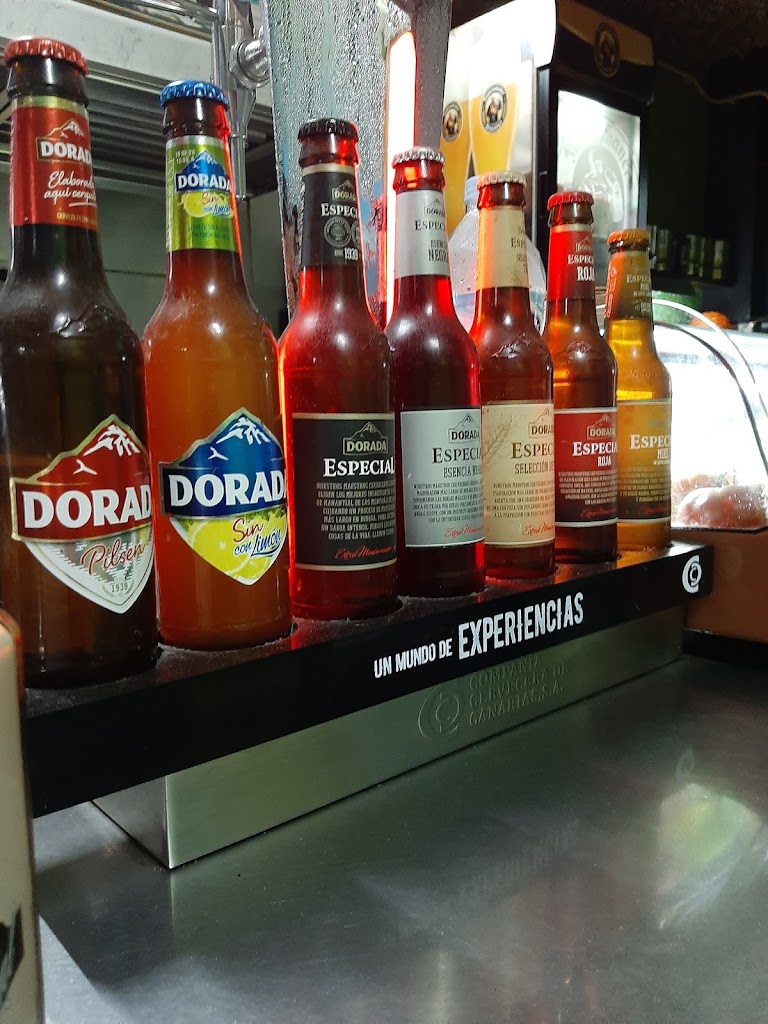 Bar Estrella Norte — Comida y bebida