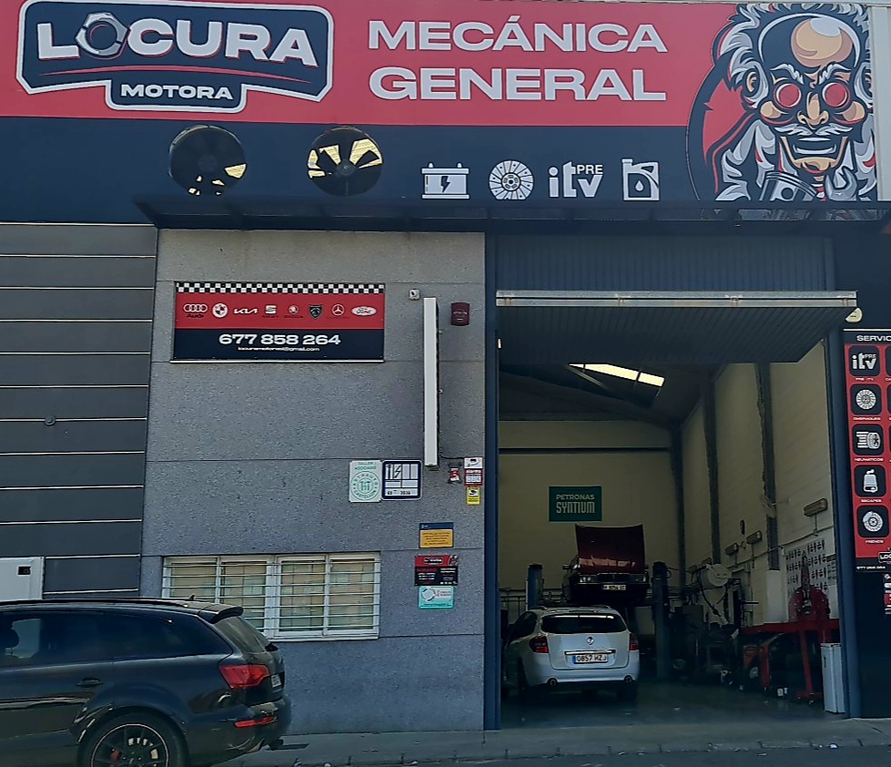 Locura Motora — Exterior