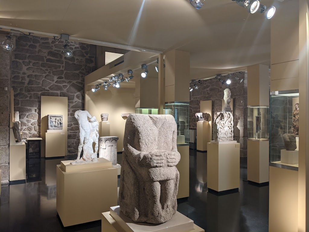 Escolma de escultura (Museo Arqueoloxico Provincial de Ourense)