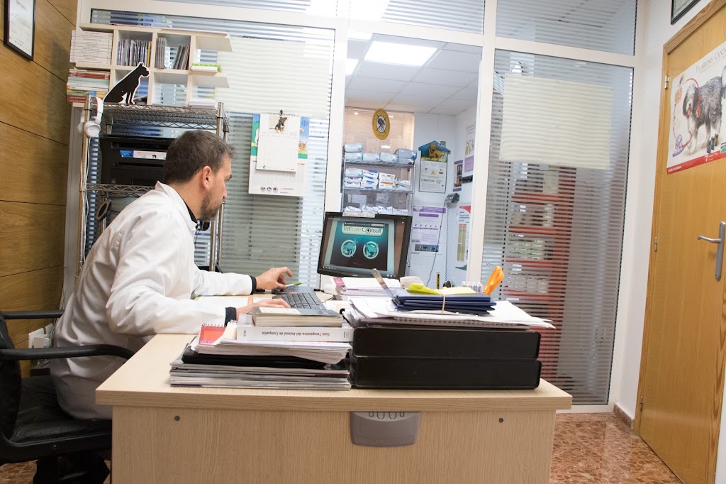 Coronacio Centre Veterinari — Del propietario