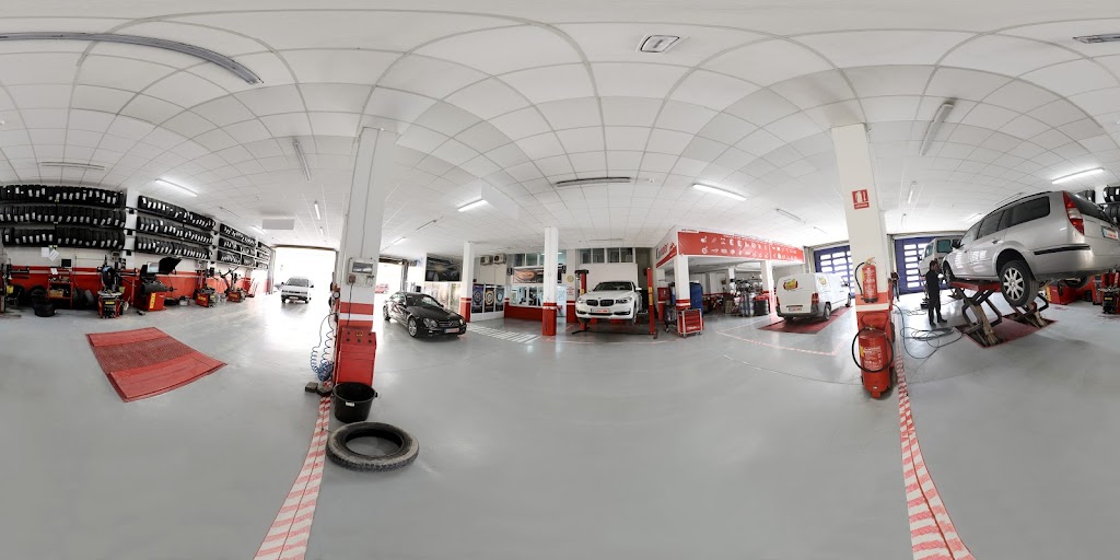 Neumaticos Paco Egea — Street View y 360deg