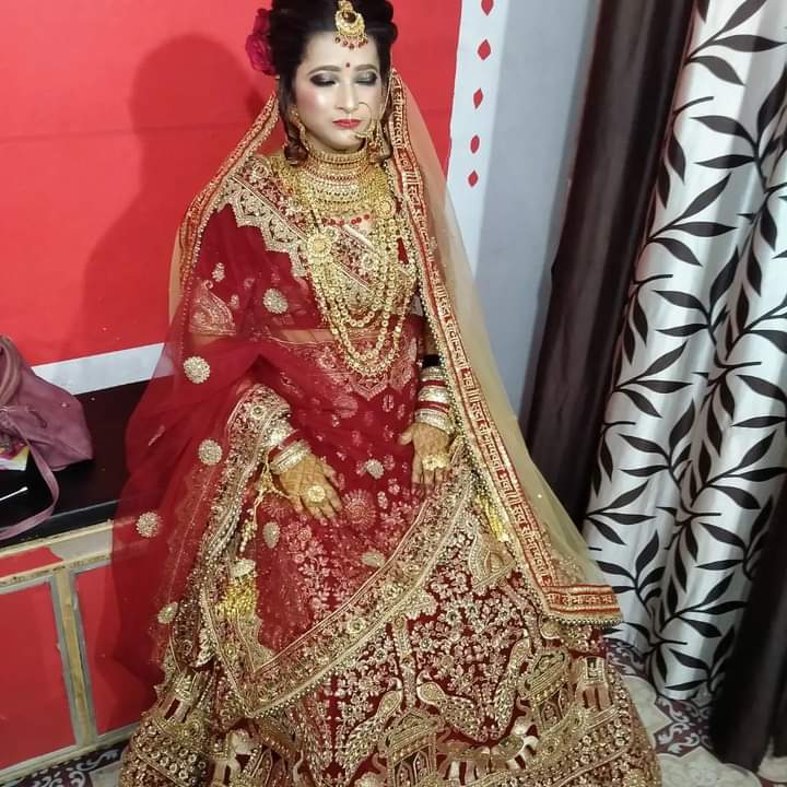 Avini Makeover Indra Nagar Orai