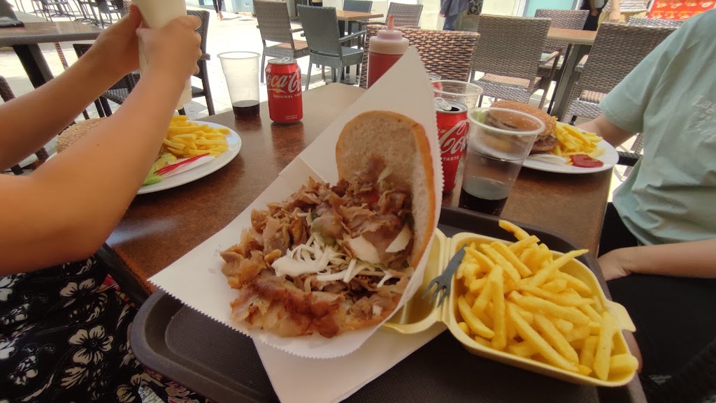Turc Gril bar Restaurante — Comida y bebida