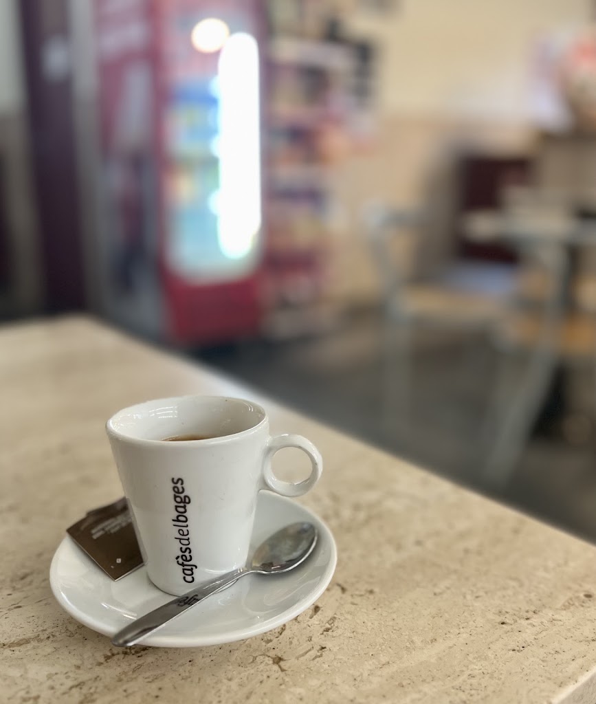 Bar de l'Estacio — Comida y bebida