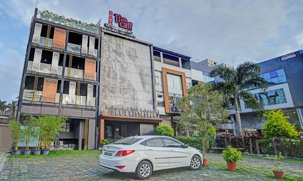Treebo Trend Holiday Hotel In Indore