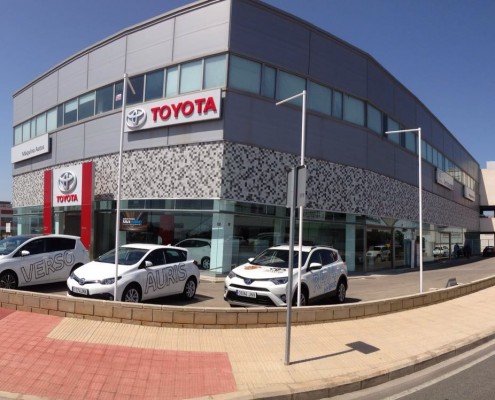 SAKURAUTO S.A. (Alzira) - Exposicion Y Taller Toyota — Todas