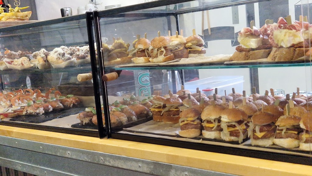 Pintxos Shop — Ambiente
