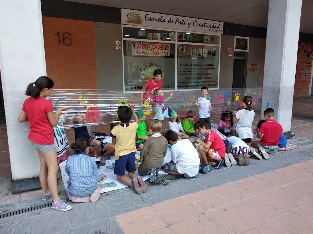 Escuela de Arte y Creatividad Casiopea — Comunidad