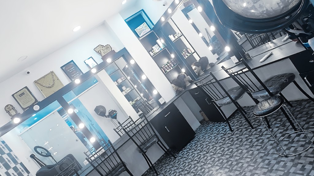 Makeup Mantra Beauty Parlour And Makeup Training Academy Permanent Eyebrows And Lip Colour