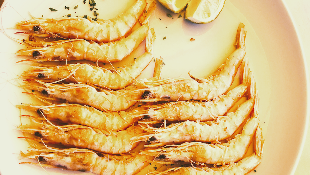 El Bodegon Restaurante & Tapas — Comida y bebida