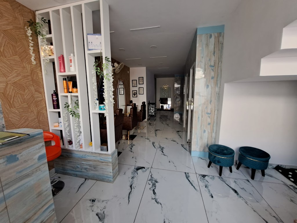 Padmini Makeup Studio And Unisex Parlour