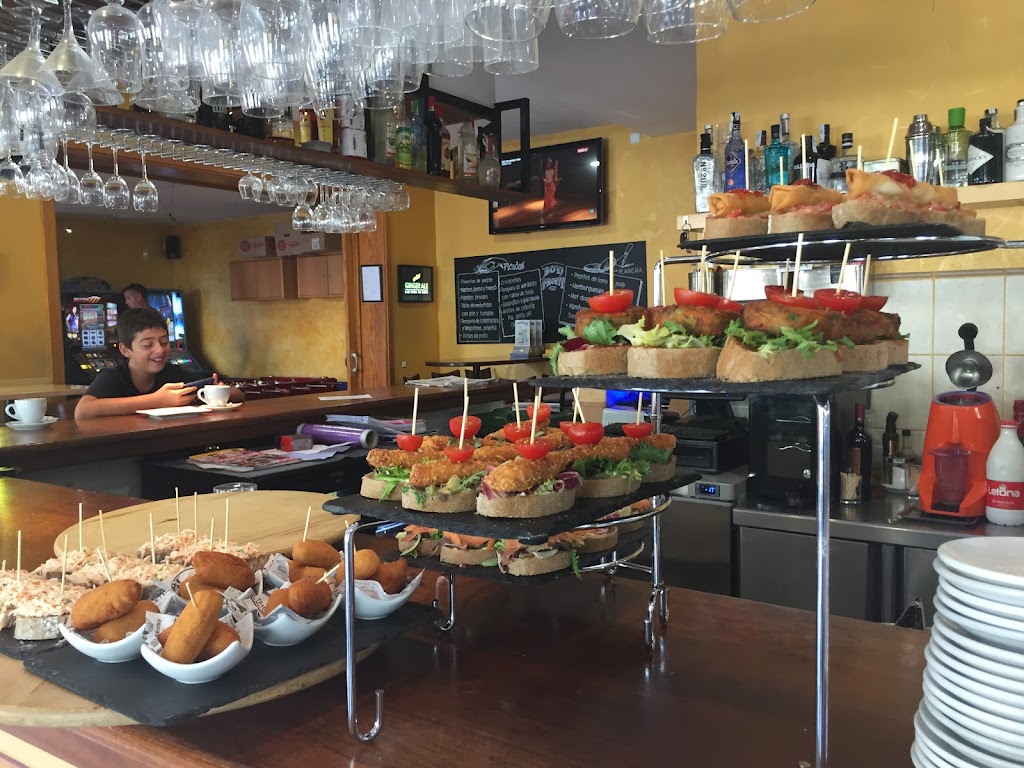 1550 Milki — Comida y bebida