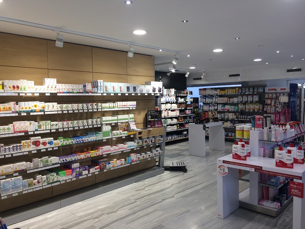 Farmacia Muntanyeta - Joan Grillo Dorca — Del propietario