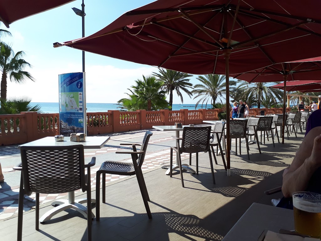Carte d'Or Beach Bar — Ambiente