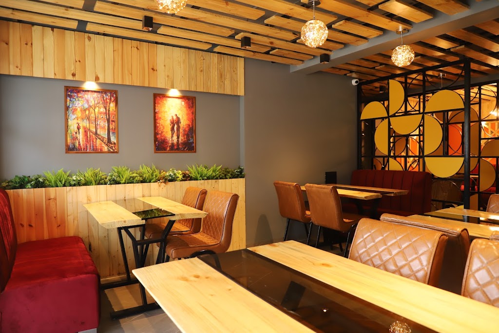 Cafe Avalon Fast Food Best Family Restaurant Coffee Shop In Sambhaji Nagar