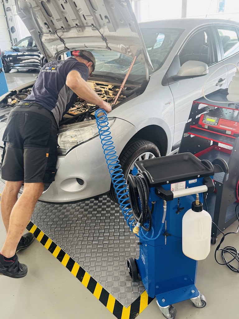 Auto Technik Tenerife Sur Copia de llaves y Electronica de Automovil — Taller