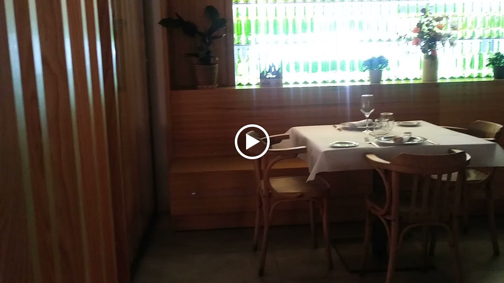 Restaurante El Puente — Videos