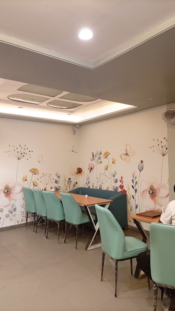 Naivedya Pure Veg Family Restaurant - Restaurant, Family restaurant Restaurant in Nanded, Nanded-Waghala, Maharashtra