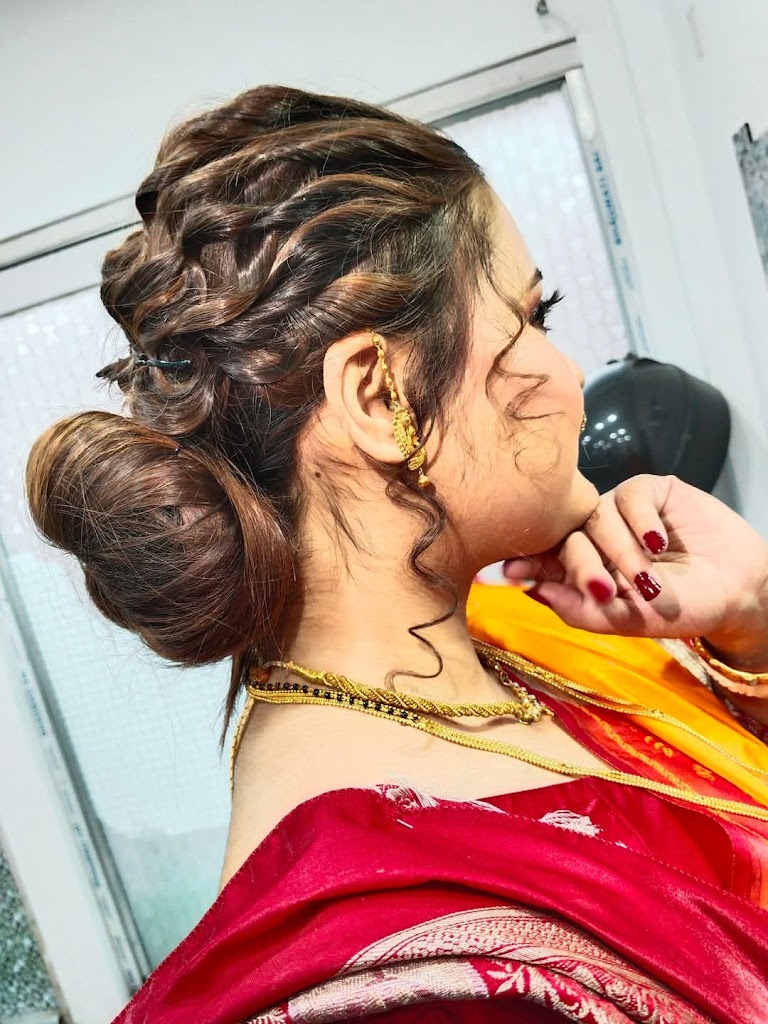 Pari Parlour And Makeup Accademy Certified By Orane International Kolkata