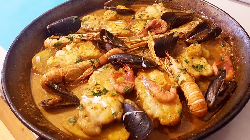 A la deriva — Comida y bebida